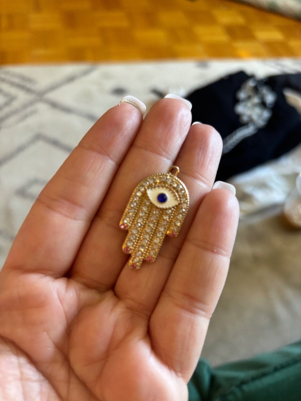 Hamsa EVIL EYE pendant * accepting offers